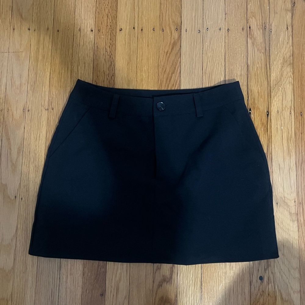 Classic Black Women's Mini Skirt